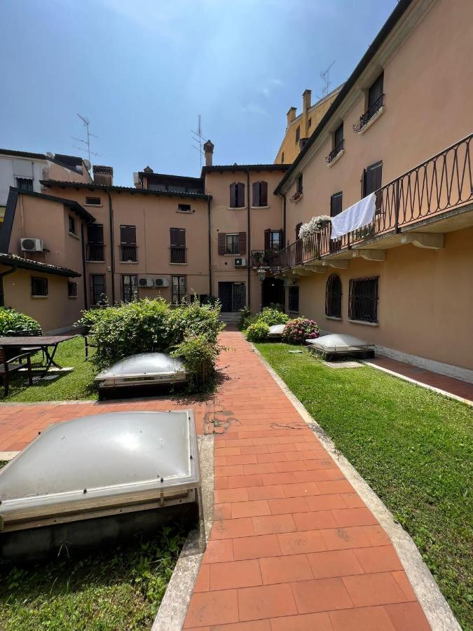 Il Salotto Sul Rio Mântua Exterior foto